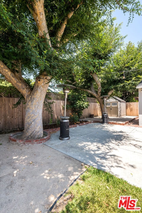 Building Photo - 707 N Rose St