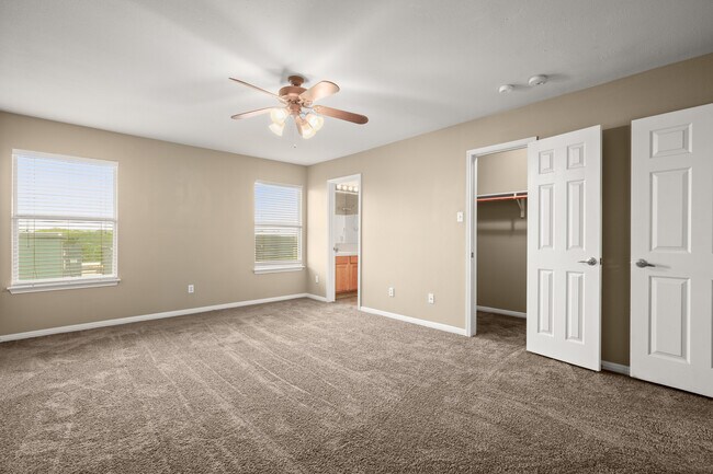 Building Photo - 6220 Perlita Dr