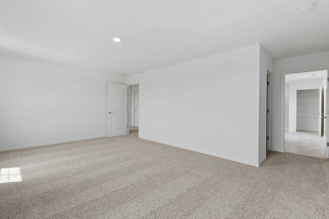 Building Photo - 10350 Morse Pl