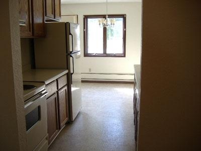 Kitchen - Heather Court Apartments