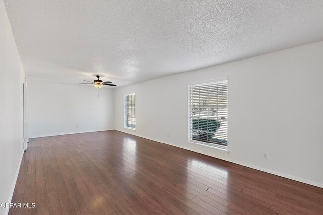 Building Photo - 1509 Lost Padre Mine Dr