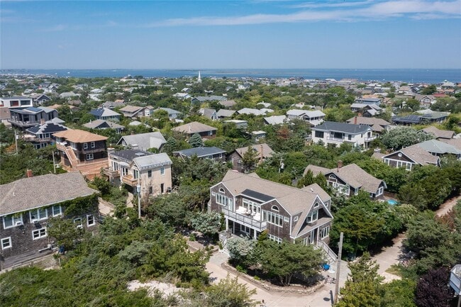 Building Photo - 1005 Surf View Walk