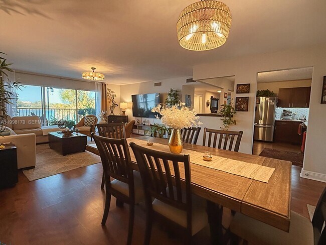 Building Photo - 605 Ives Dairy Rd