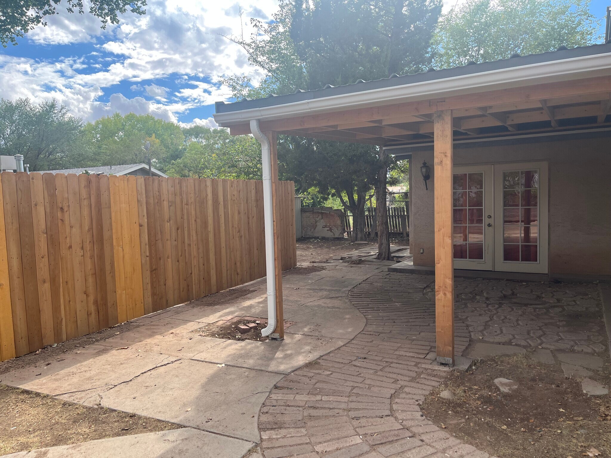 Building Photo - 1064 Don Romero Dr SW