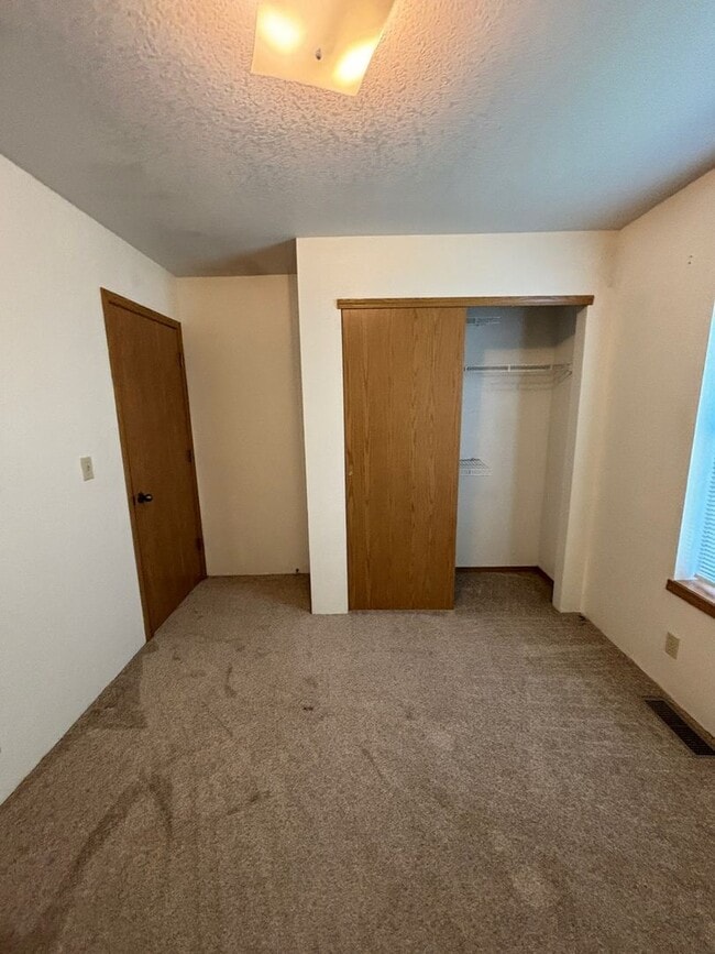 Building Photo - 2307 E O Ct