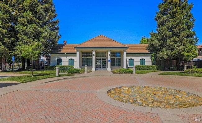 Building Photo - 5083 Moss Creek Way