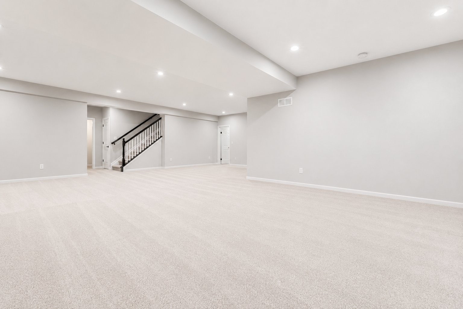 Building Photo - 807 Littleton Dr