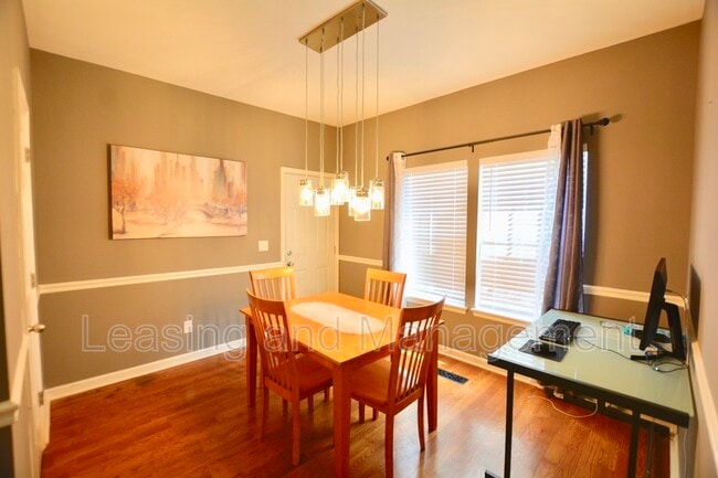 Building Photo - 813 Harbor Pl Dr