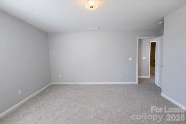 Building Photo - 11154 Woodland Crk Wy