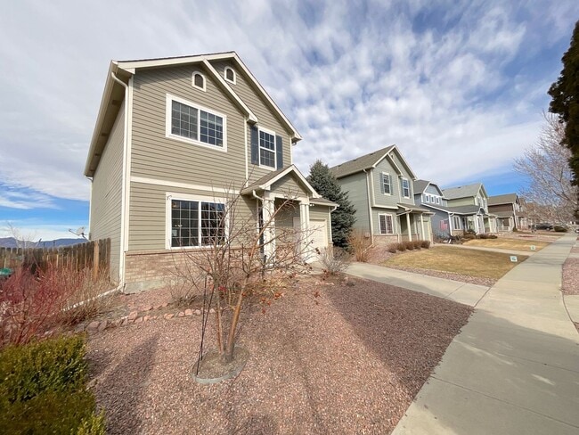 Building Photo - 3 Bedroom Home Available Near N Powers Blvd & Dublin Blvd!