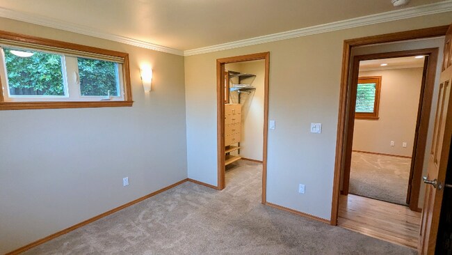 Building Photo - 8515 29th St Ct E