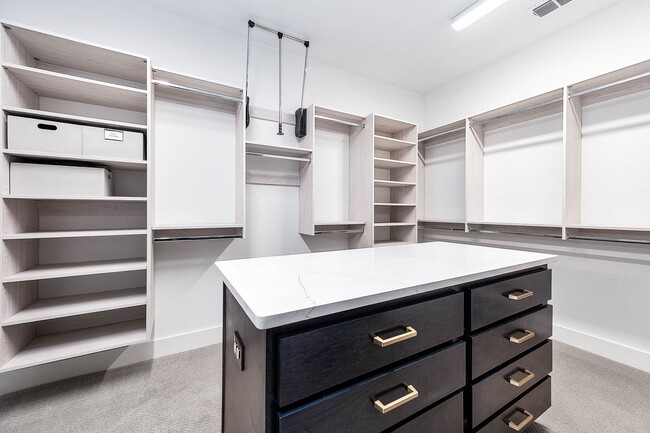 Building Photo - 3102 Somerset Levens Ln