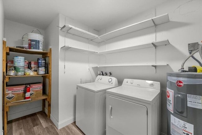 Building Photo - 11218 Creek View Dr