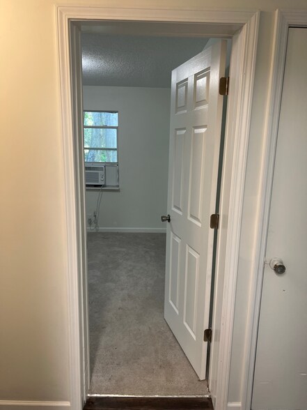 Building Photo - 1307 Olive St