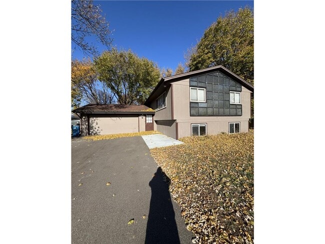 Primary Photo - 6024 113th Ave N