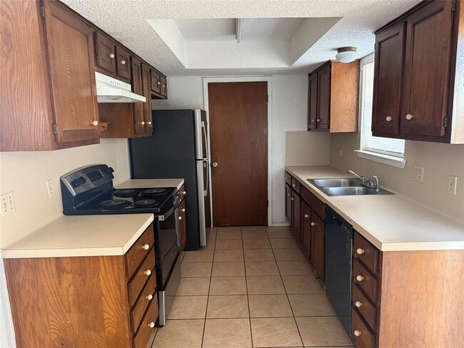 Building Photo - 1402 Barbergale St