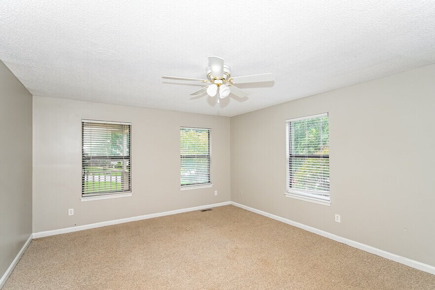 Building Photo - 3278 Pilgrims Ct