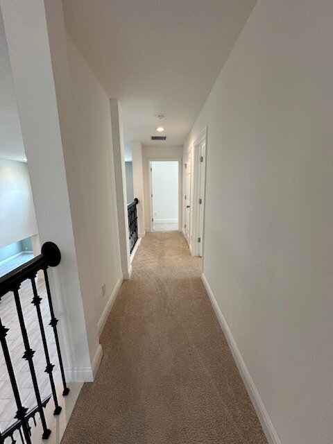 Building Photo - "Spacious Elegance in St. Cloud: 5-Bedroom...