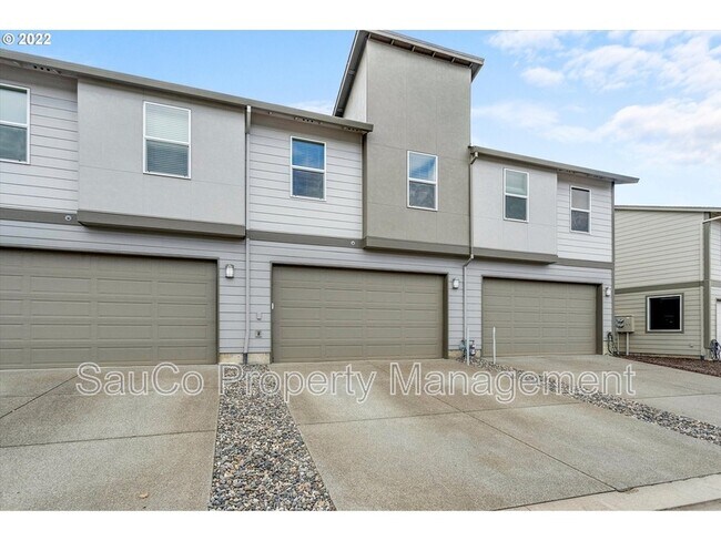 Building Photo - 8037 SE Engelmann St