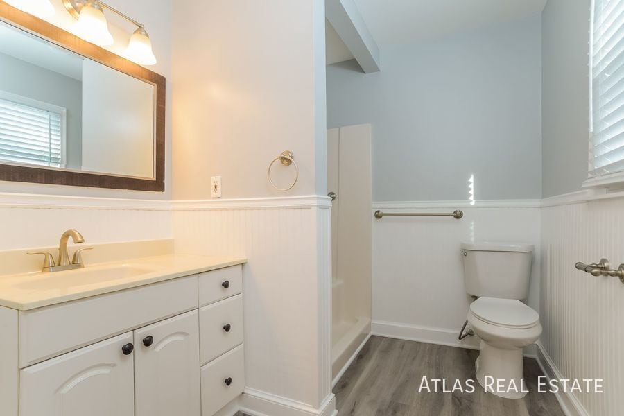 Building Photo - 9137 Switzer St