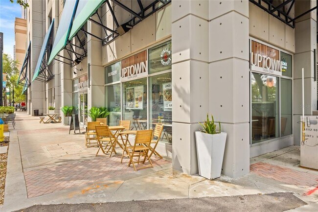 Building Photo - 777 N Ashley Dr