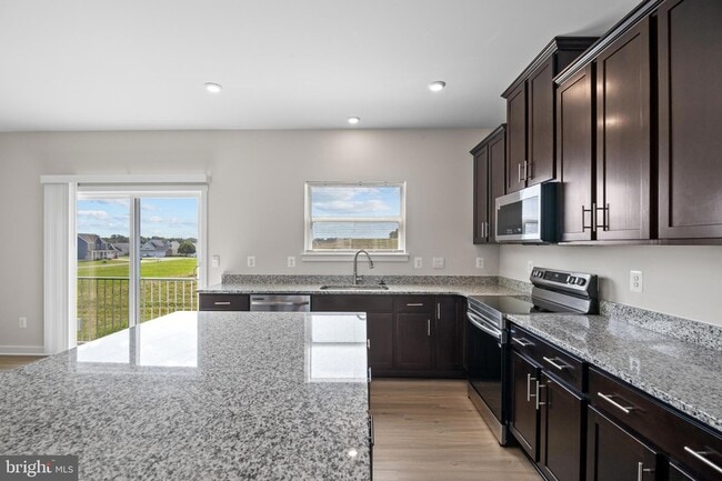 Building Photo - 21 Lyriq Ct