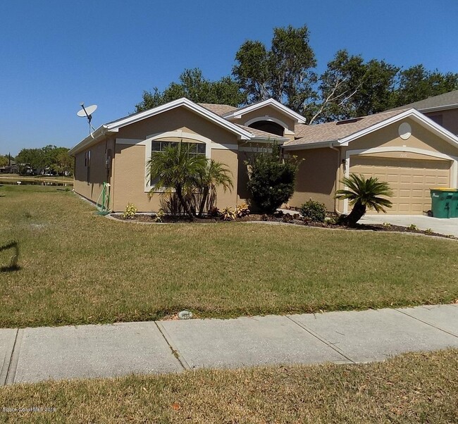 Primary Photo - 7216 Hammock Lakes Dr