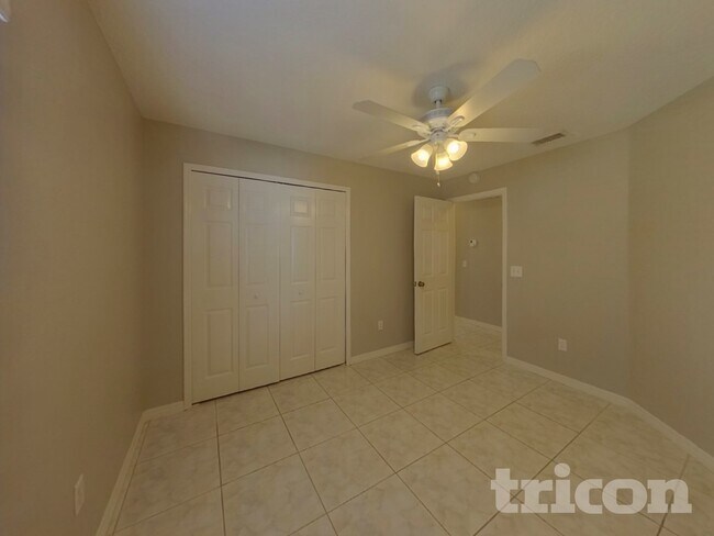 Building Photo - 831 Monroe Harbor Pl