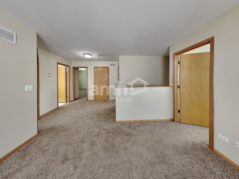 Building Photo - 5913 Arbor Gate Dr