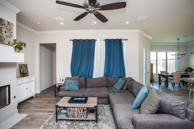 Building Photo - 23 Wilshire Blvd