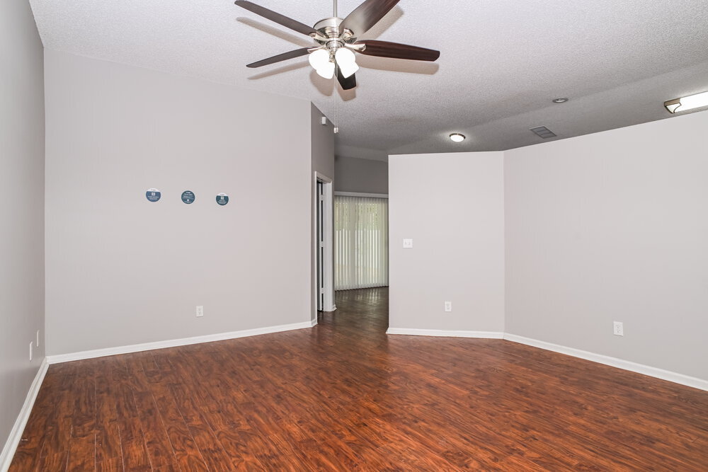 Building Photo - 8237 Abbeyfield Dr