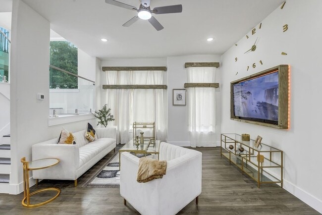 Building Photo - 4013 St Augustine St