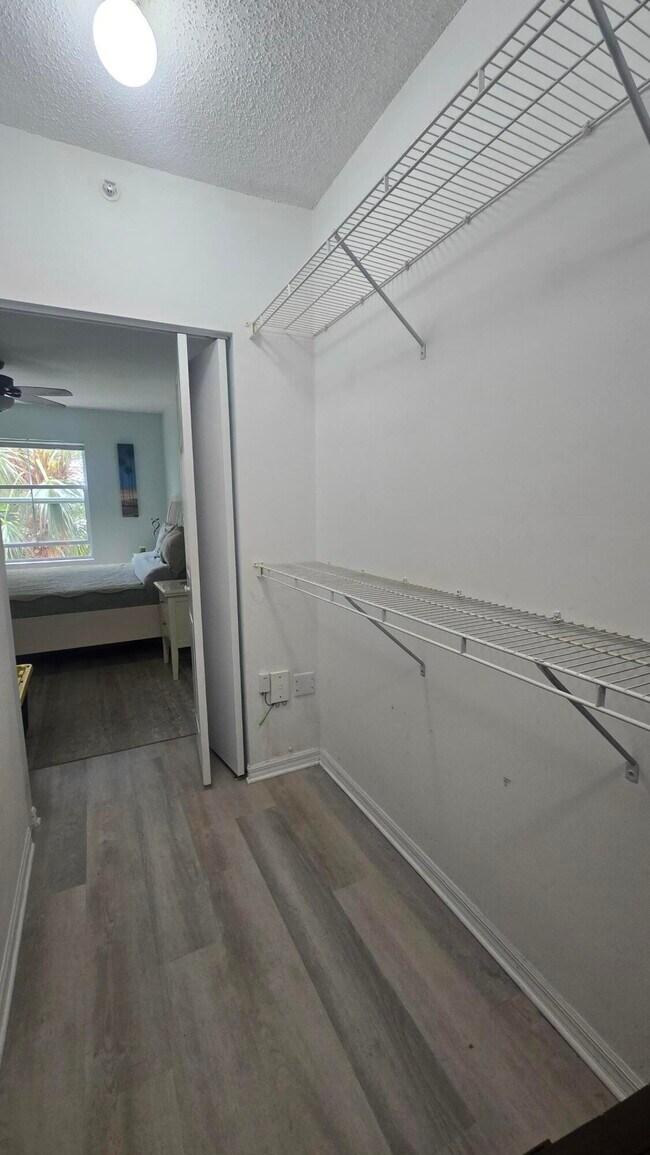 Building Photo - 1309 Tuscany Way