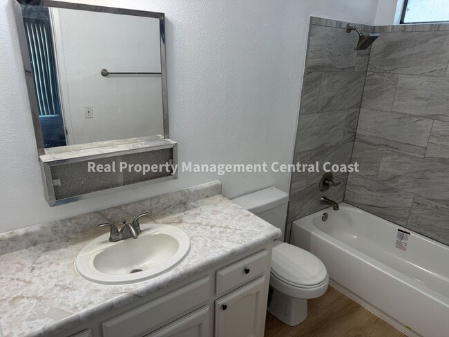 Building Photo - 6460 Nacimiento Ave