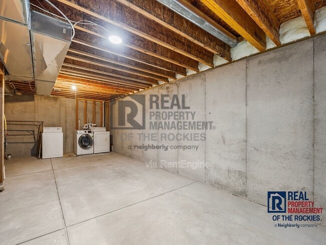 Building Photo - 632 Ebon Pica St