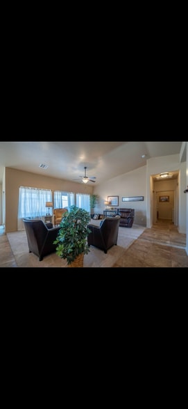 Building Photo - 3011 E Crimson Ridge Dr