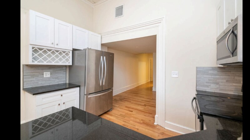 Building Photo - 32 E Preston St