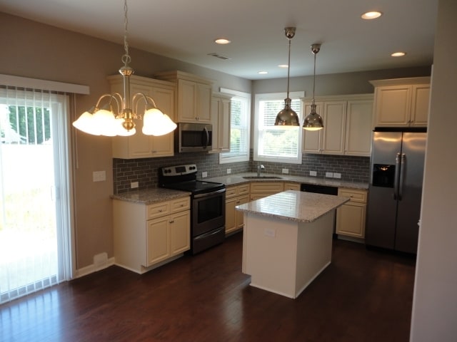 Building Photo - 108 Occidental Dr