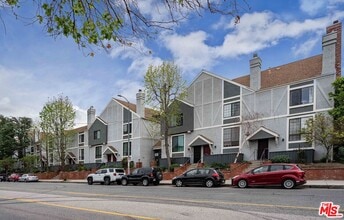 Building Photo - 18100 Burbank Blvd