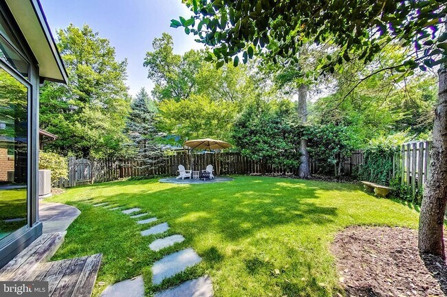 Building Photo - 6515 E Halbert Rd