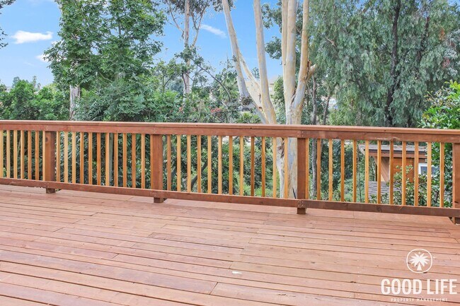 Building Photo - Newly remodeled 4bed/2bath home w/upgrades!