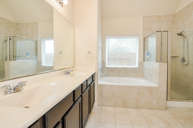 Building Photo - 21655 Rainfall Park Dr