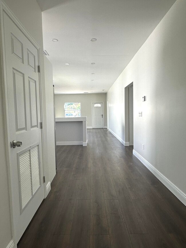 Building Photo - 4107 Virginia Terrace