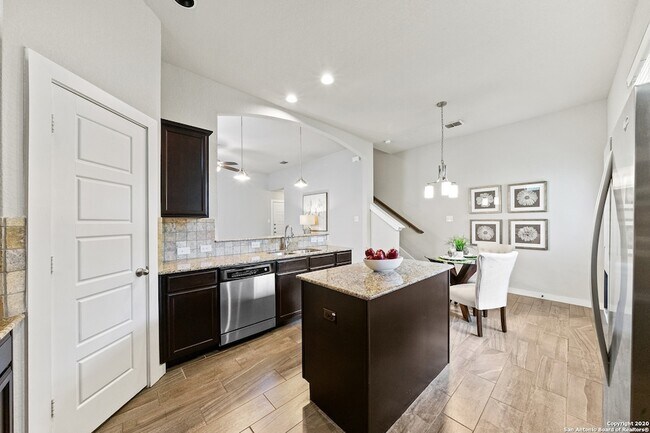 Building Photo - 7106 Faith Wy