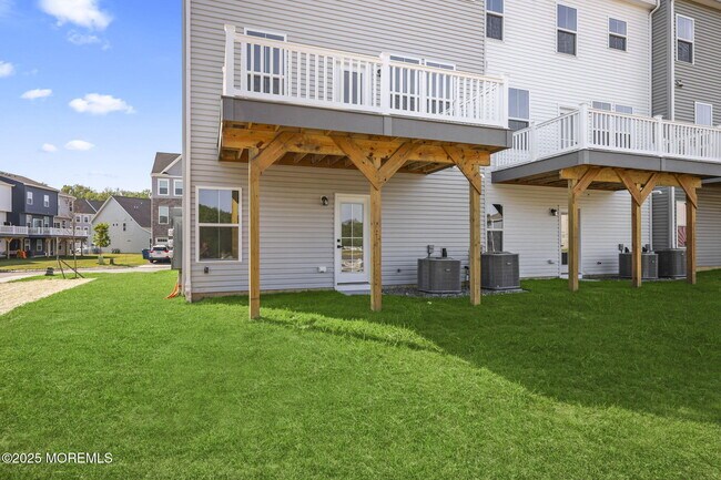 Building Photo - 20 Gramercy Dr