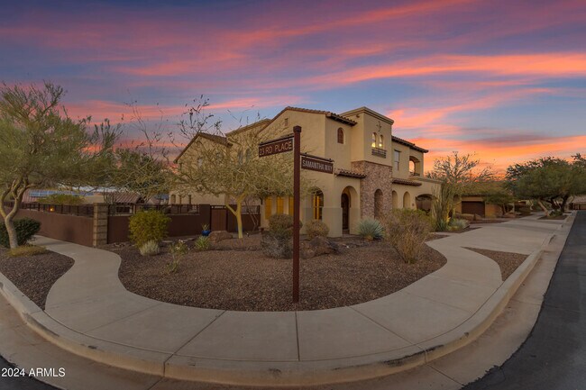 Building Photo - 2322 E Samantha Way
