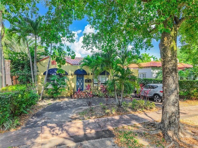 Primary Photo - 1214 Madrid St