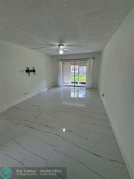 Building Photo - 4154 NW 90th Ave