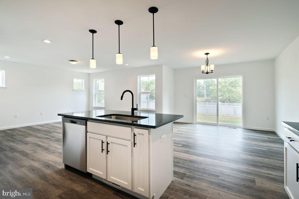 Building Photo - 36 Shillington Ln