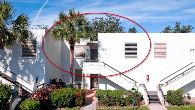 Building Photo - 542 Lakeside Dr